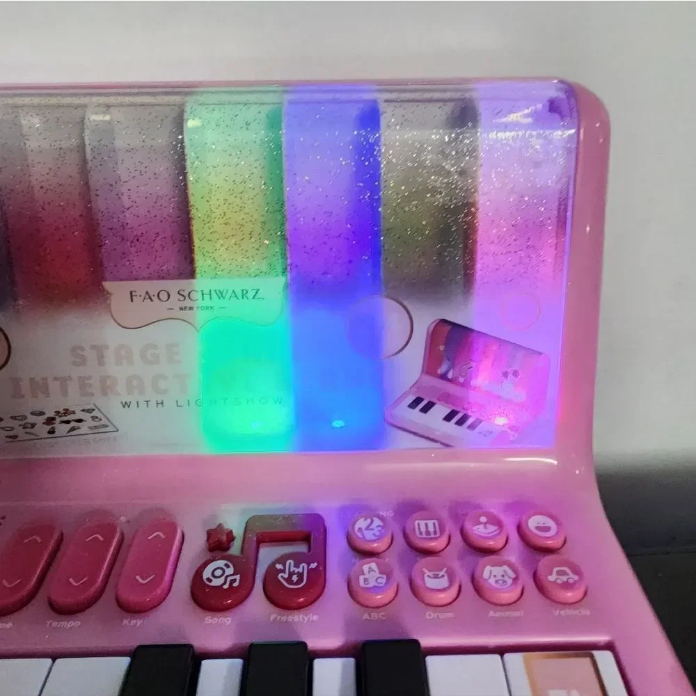 FAO Schwarz Stage Stars Interactive Piano with Lightshow, New